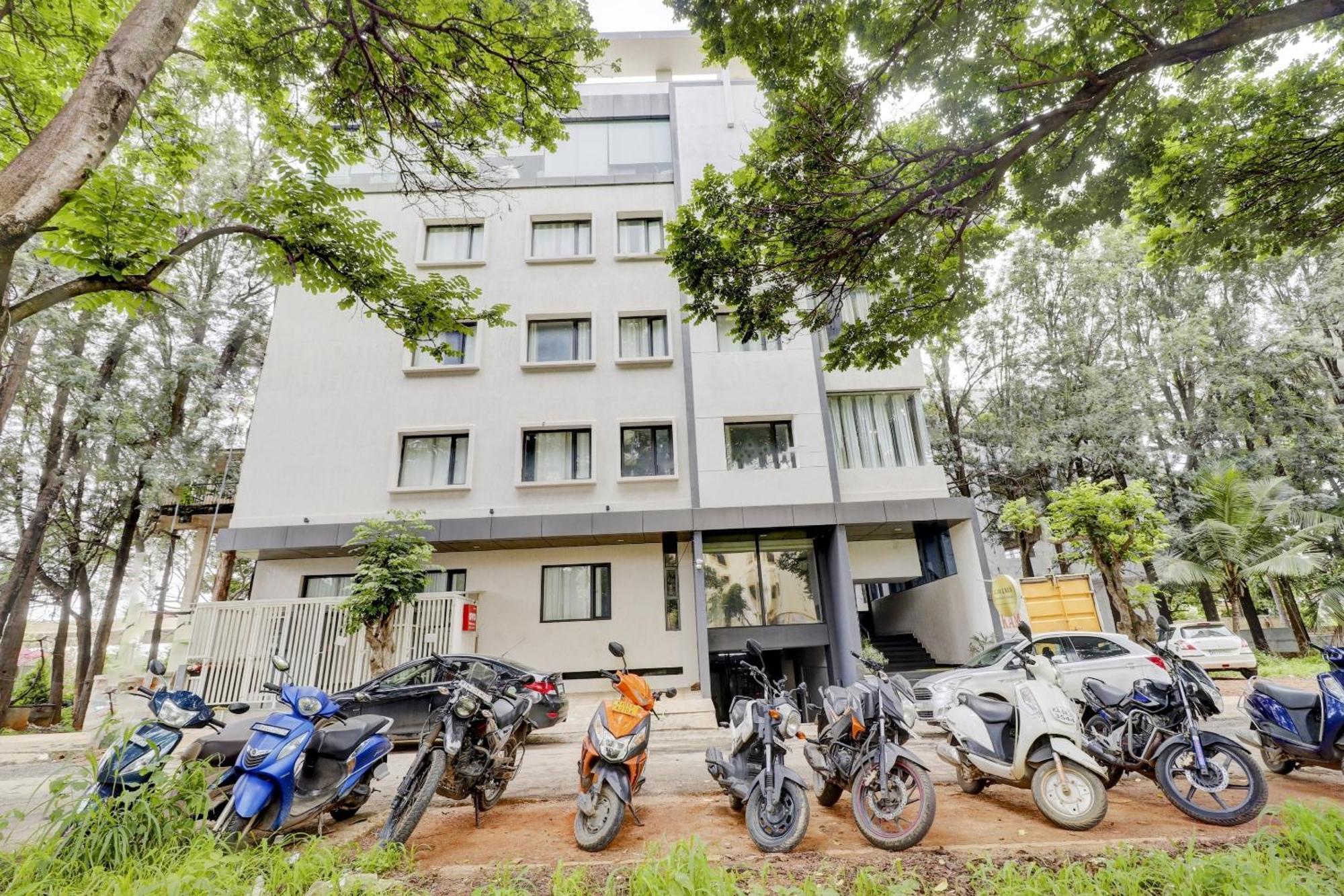Super Sleek Townhouse Galexia Hotel And Resorts บังกาลอร์ ภายนอก รูปภาพ